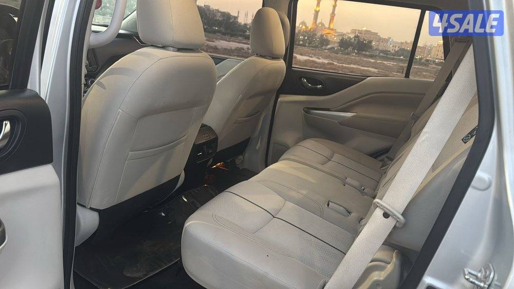 نيسان اكس تيرا ٧ راكب الماك الاول من الوكاله السياره بحالة الوكاله6