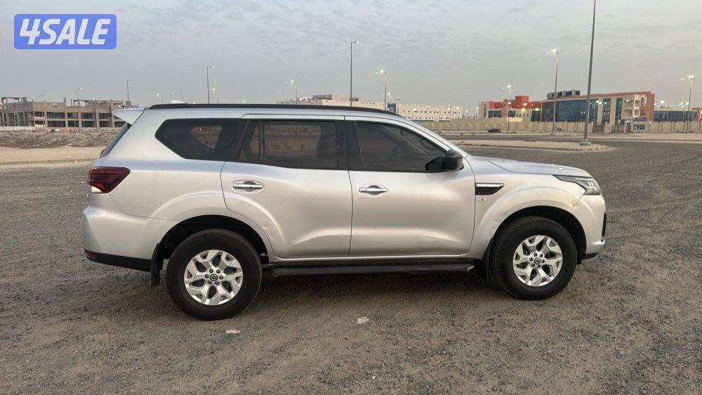 نيسان اكس تيرا ٧ راكب الماك الاول من الوكاله السياره بحالة الوكاله10