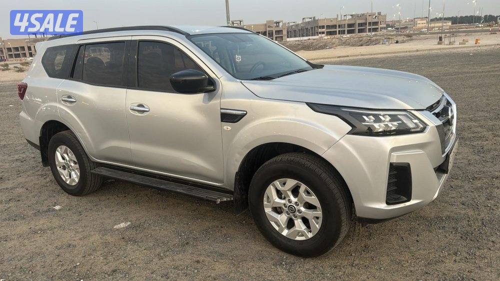 نيسان اكس تيرا ٧ راكب الماك الاول من الوكاله السياره بحالة الوكاله12