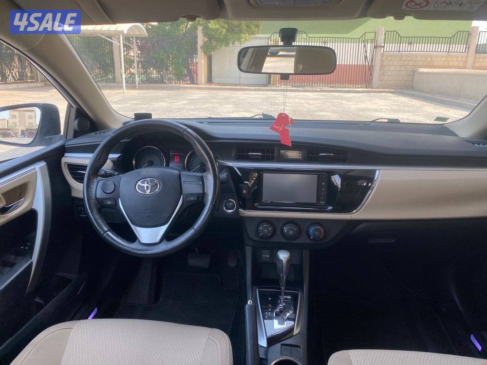 كرولا2015 عداد22 الف وارد الوكاله / فل اوبش/ مكينه 2.0 بحاله ممتازه5