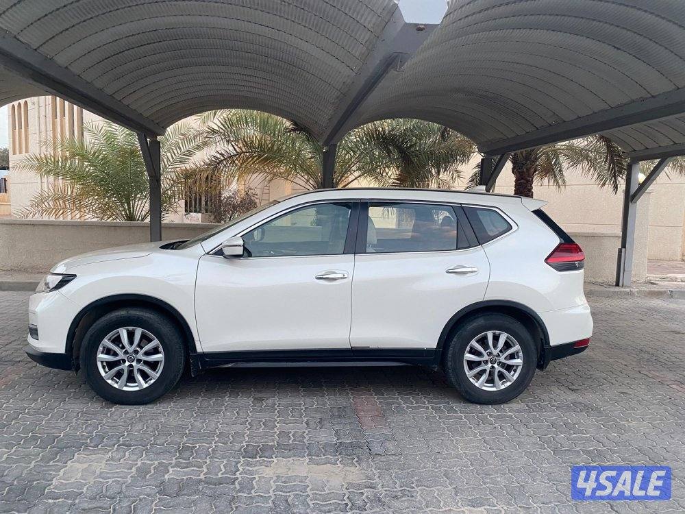 نيسان اكس تريل 2018 صبغ الوكاله عداد125 الف سيرفس منتظم وارد الوكاله0