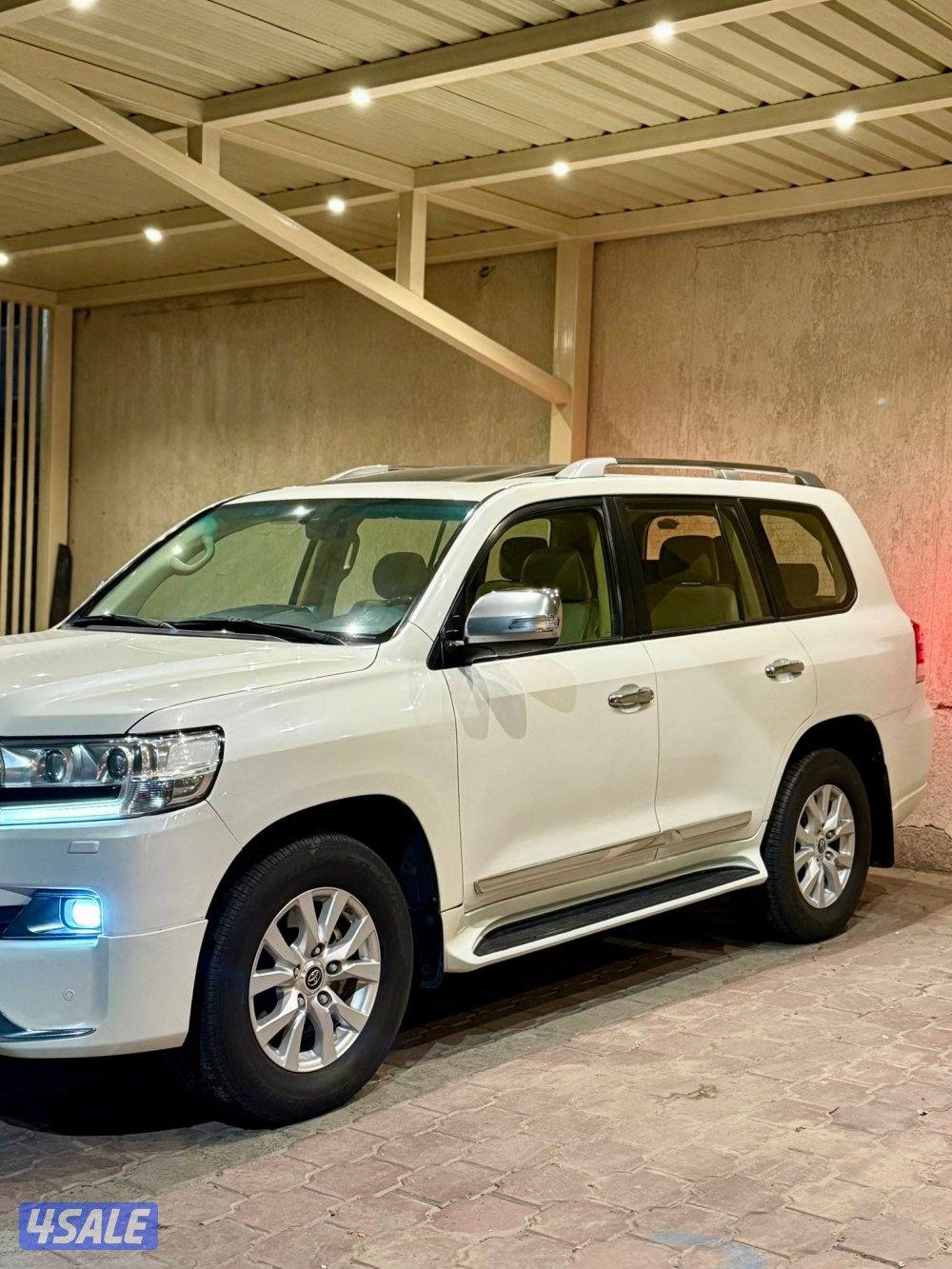 لاند كروزر 20174