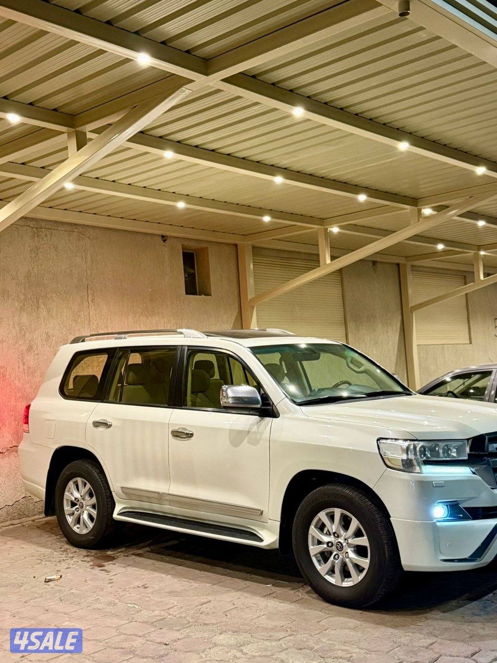 لاند كروزر 20175