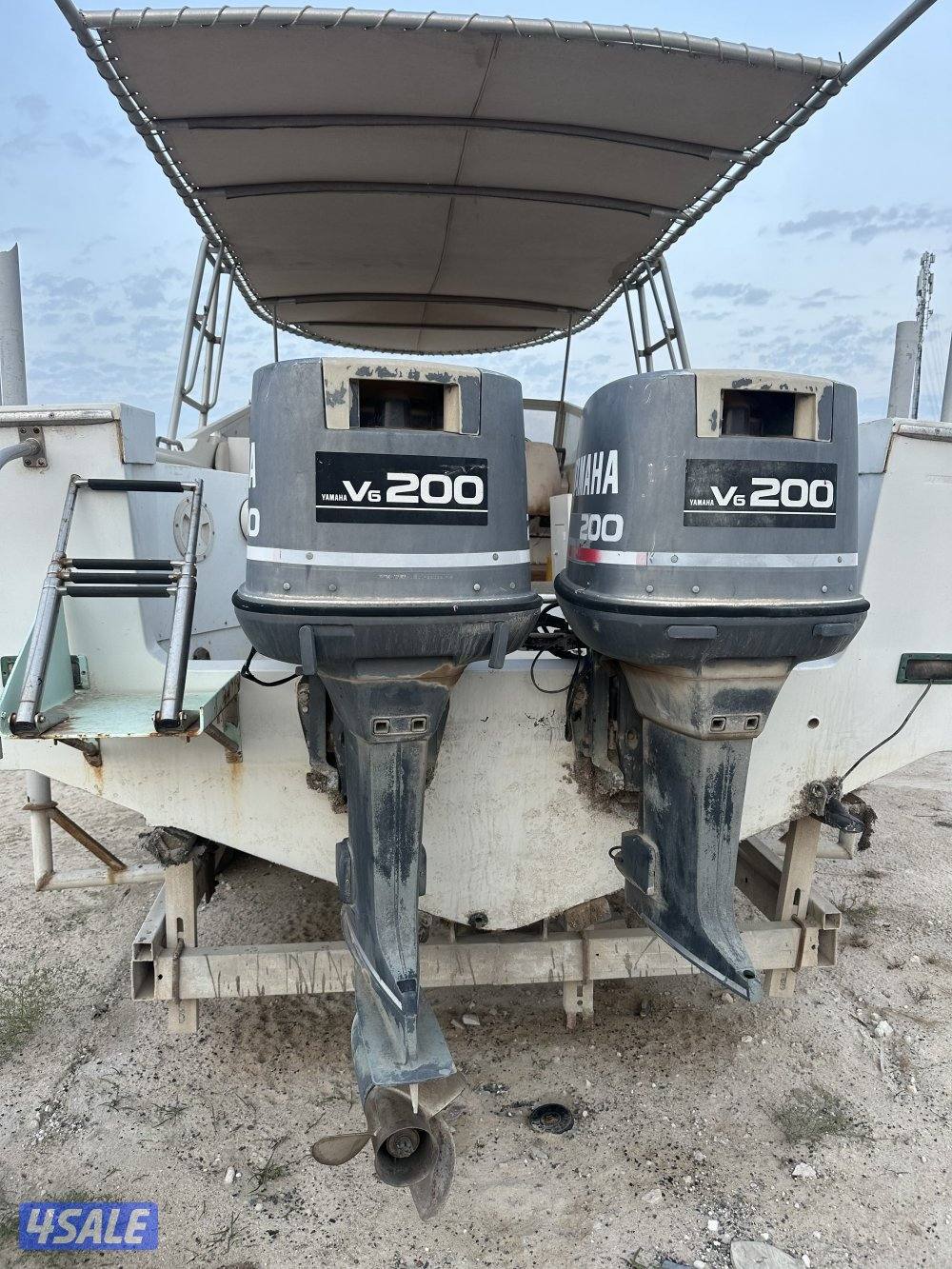 ٢ مكاين يماها ٢٠٠ شغاليين وحده من غير جير ساق طويل مع أغراضهم0