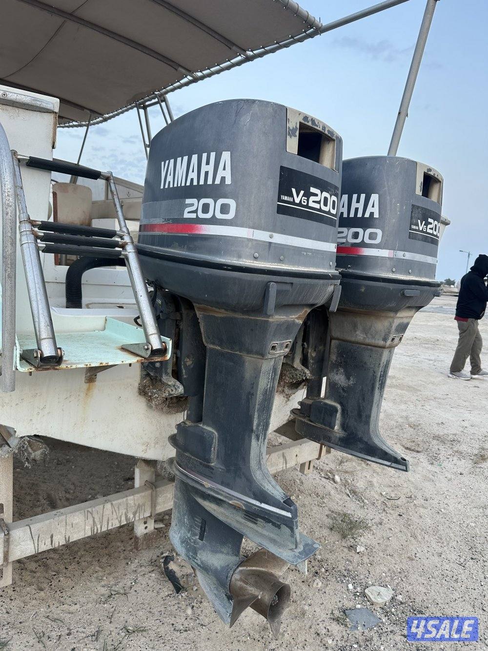 ٢ مكاين يماها ٢٠٠ شغاليين وحده من غير جير ساق طويل مع أغراضهم3