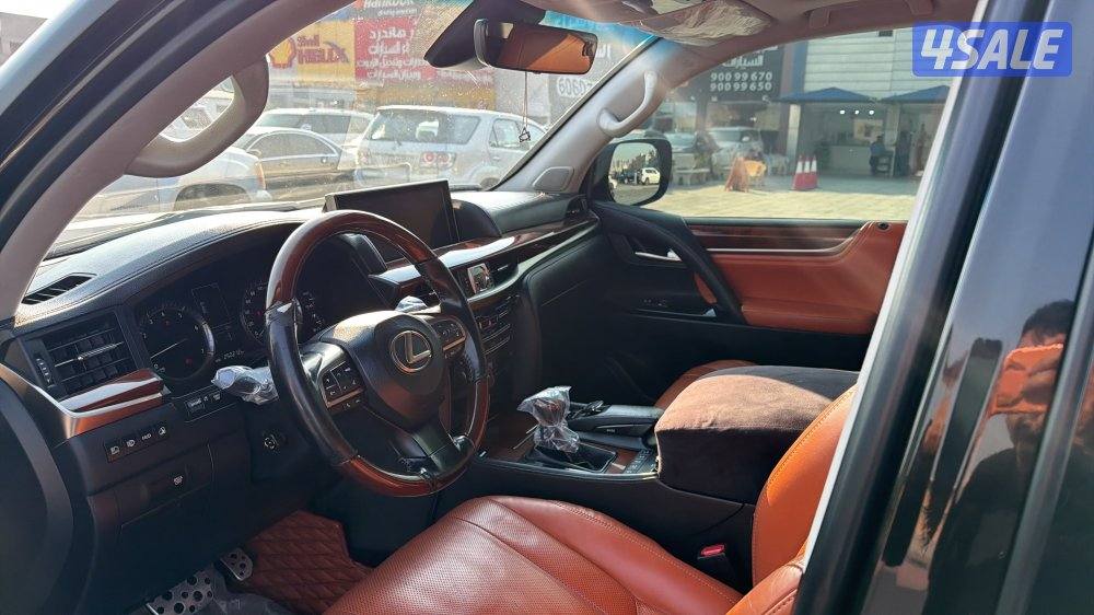 للبيع جيب لكزس وارد الساير4