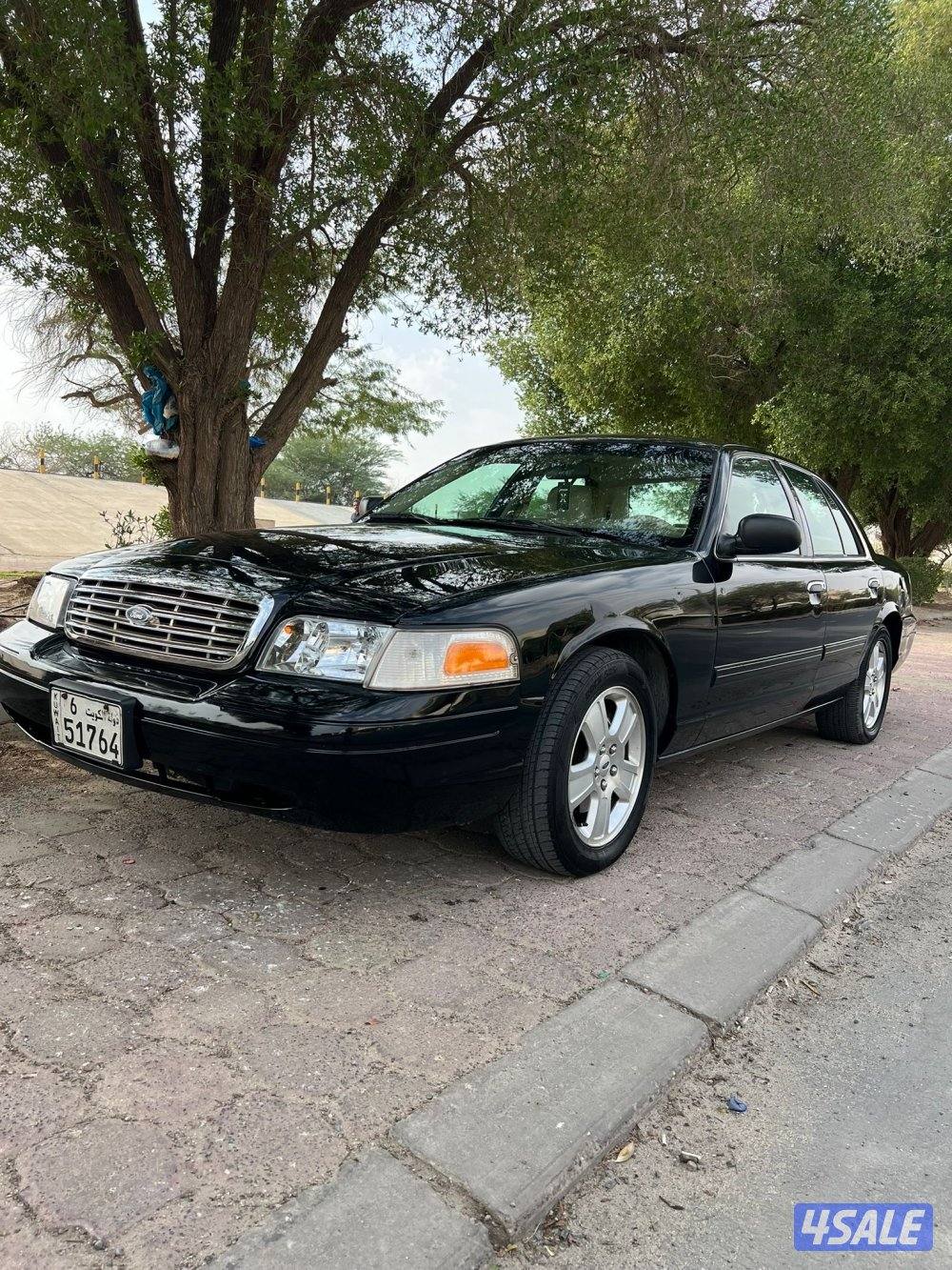 فكتوريا 2012 بحالة الوكالة شرط الفحص كامل اذا فيه شي الفحص علي0