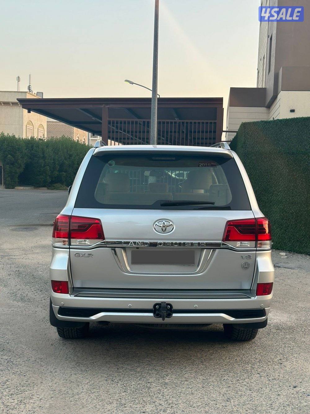 لاندكروز 2018 كامل الموصفات5