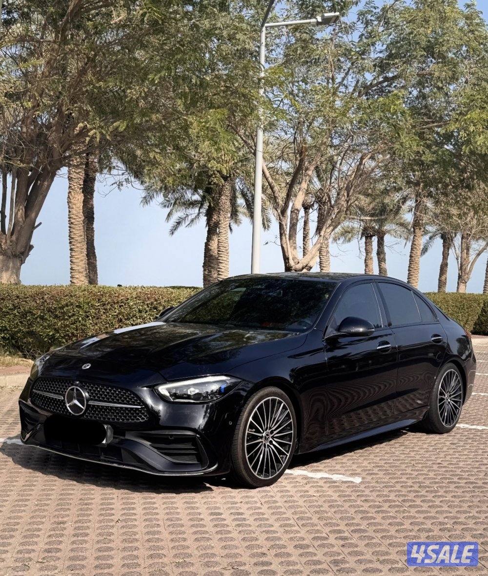 مرسيدس C200 -عداد 10 الالف كيلو - 2022 - وارد الملا - الدرجة الاولى0