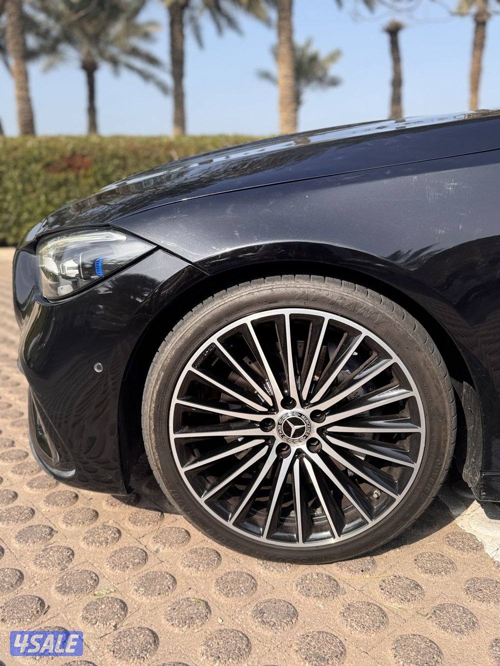 مرسيدس C200 -عداد 10 الالف كيلو - 2022 - وارد الملا - الدرجة الاولى7