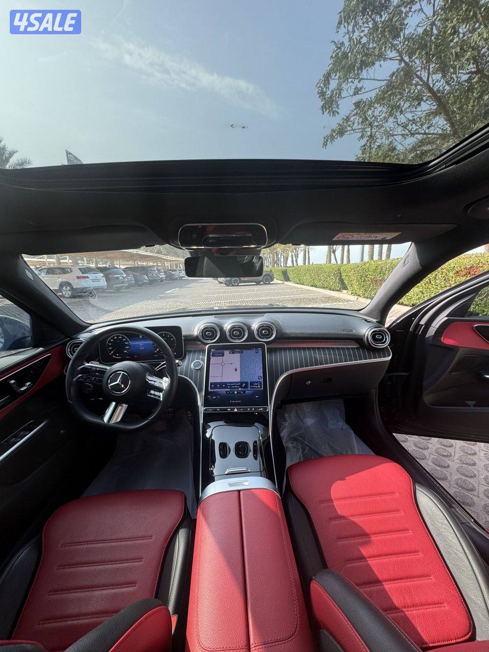 مرسيدس C200 -عداد 10 الالف كيلو - 2022 - وارد الملا - الدرجة الاولى8