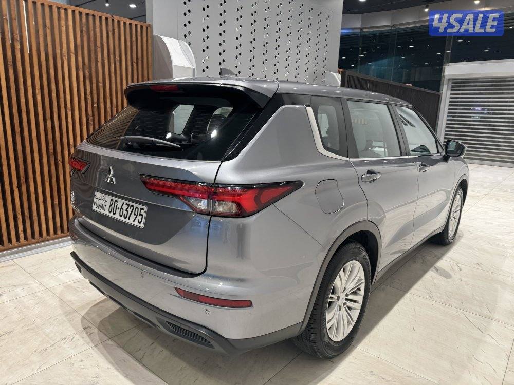 Mitsubishi Outlander2