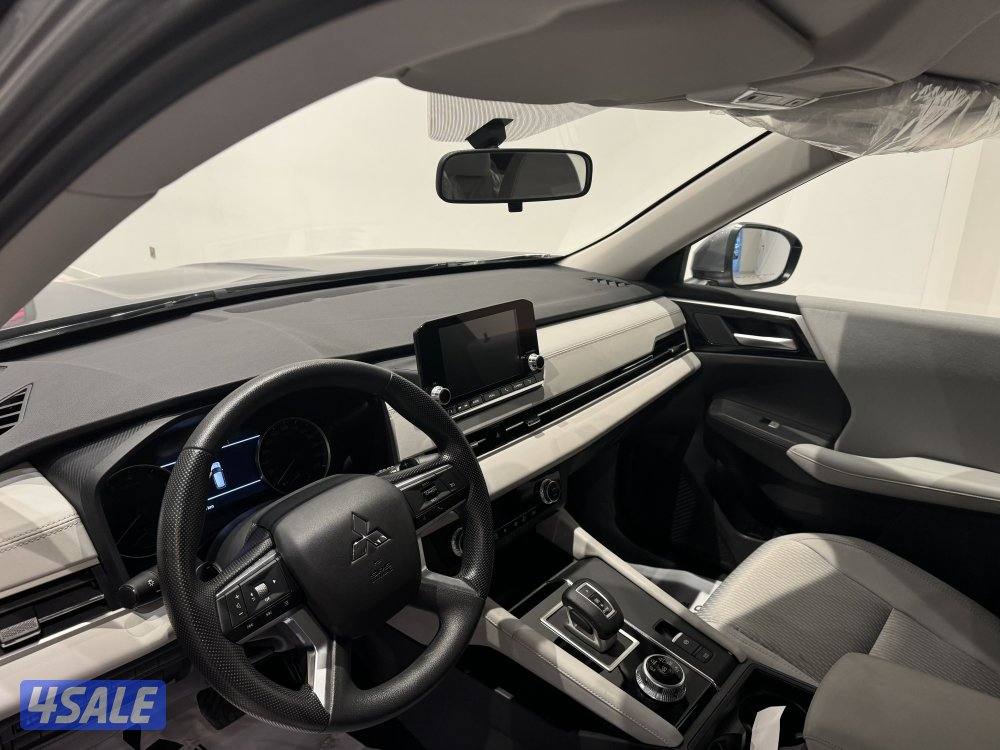 Mitsubishi Outlander6