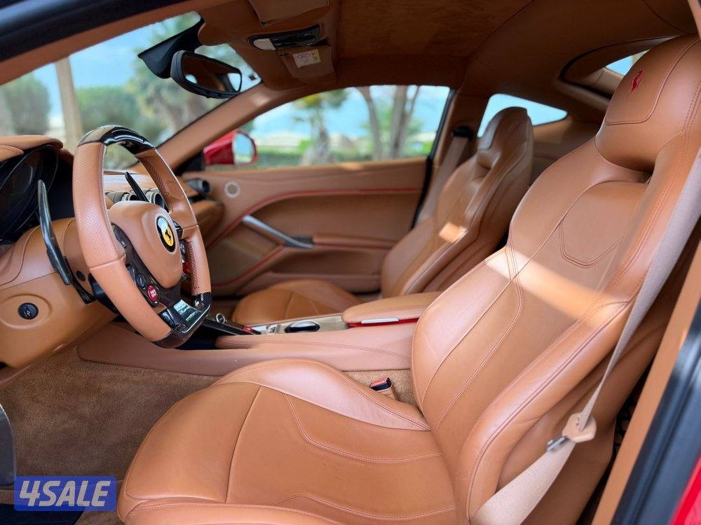 للبيع : فيراري  F12 موديل : 2017 عداد : 70 الف9