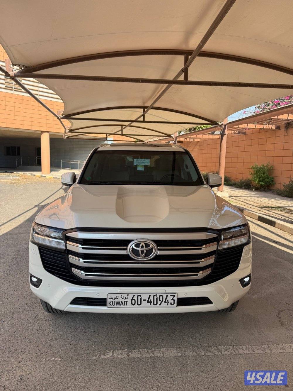 لاندكروزر GXR تون تيربو جلد. الساير.4