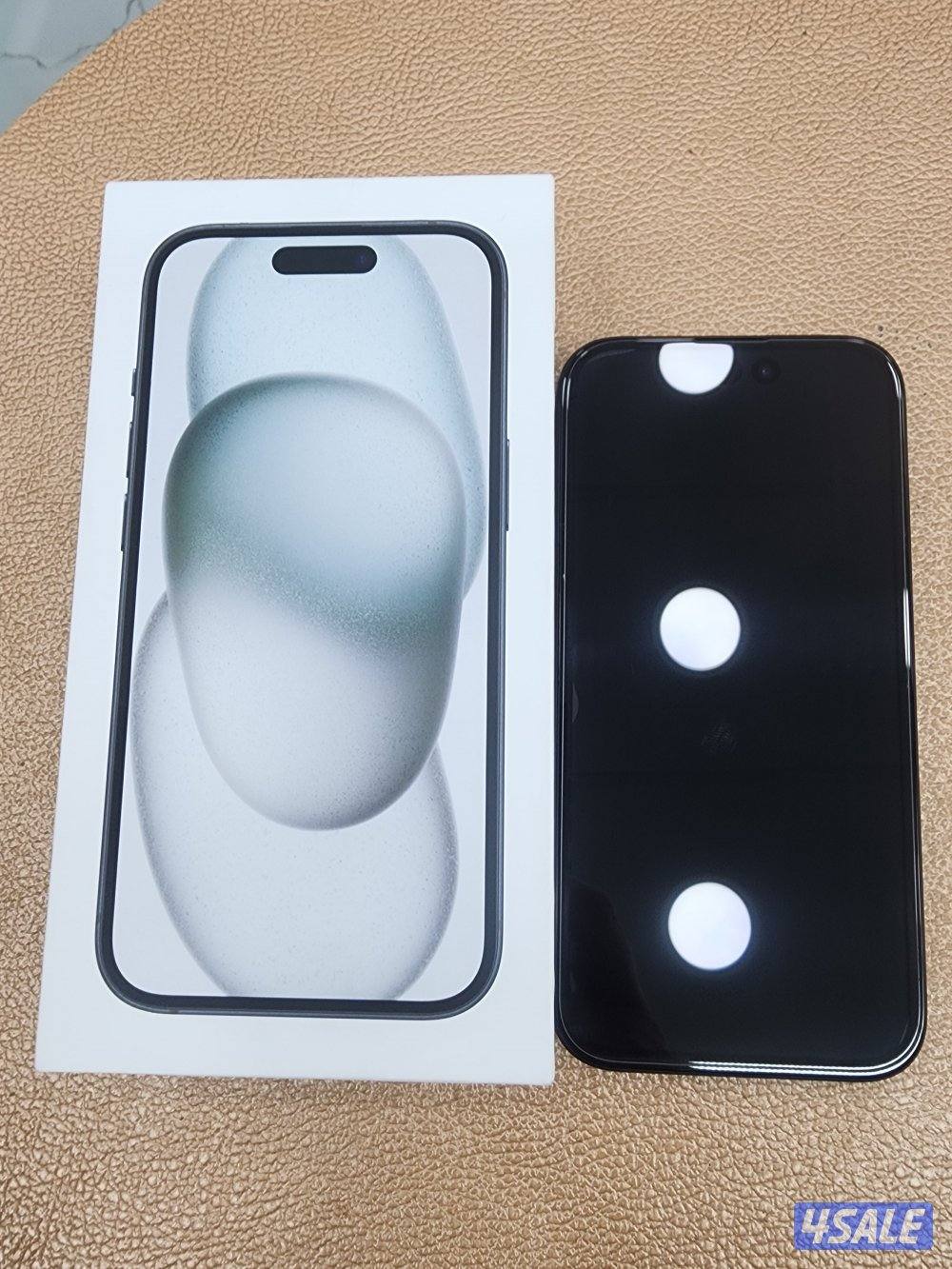 iphone 15 128gb black just open box only one cycle count.0