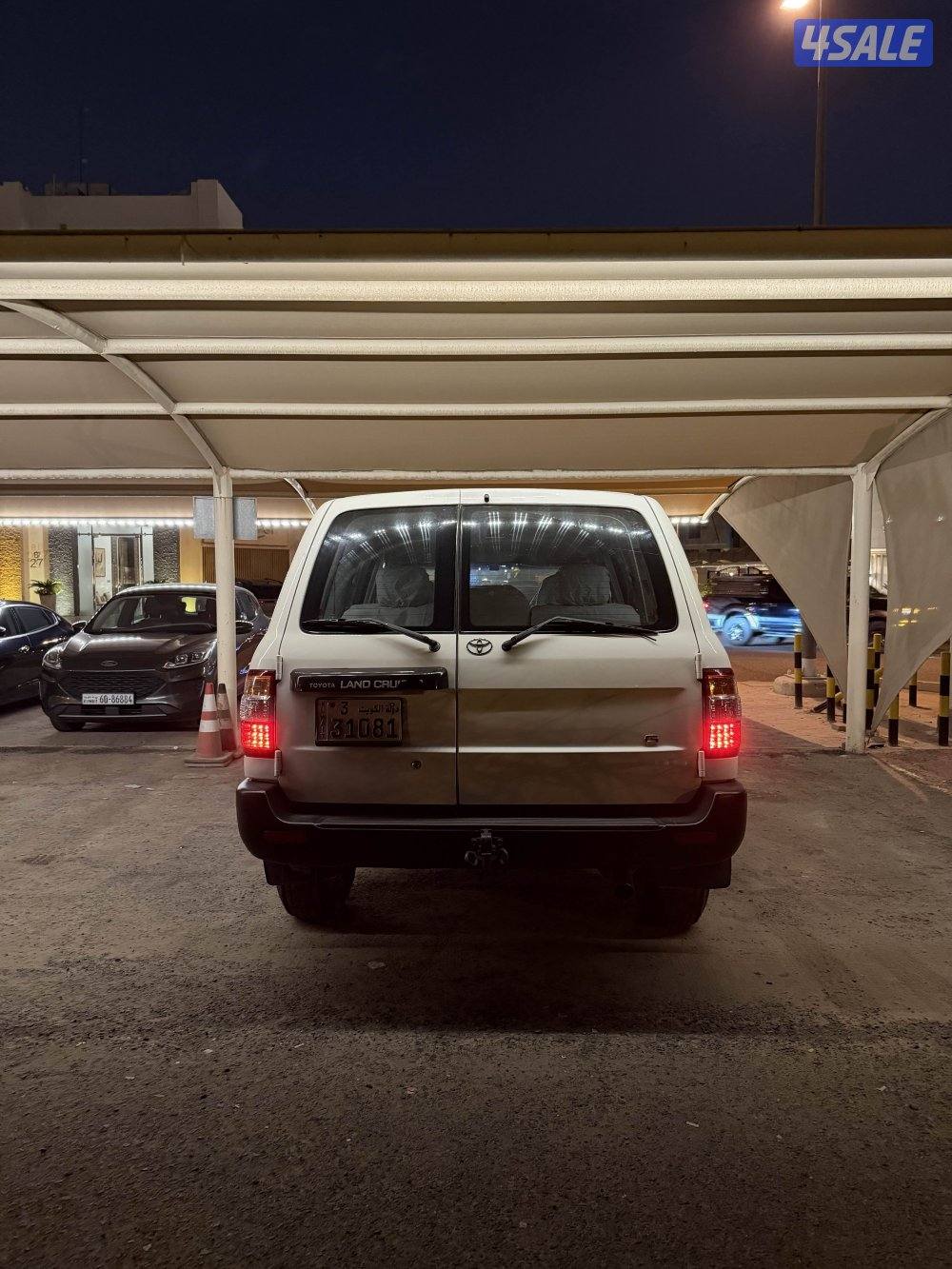 للبيع لاند 2006 GX1