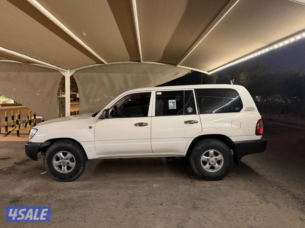 للبيع لاند 2006 GX2