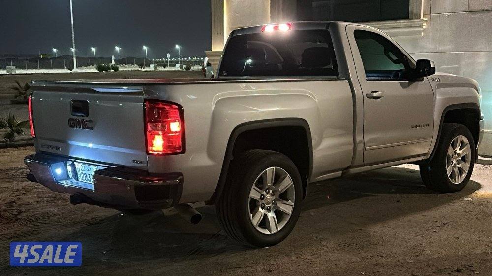 جي ام سي سييرا ٢٠١٦3