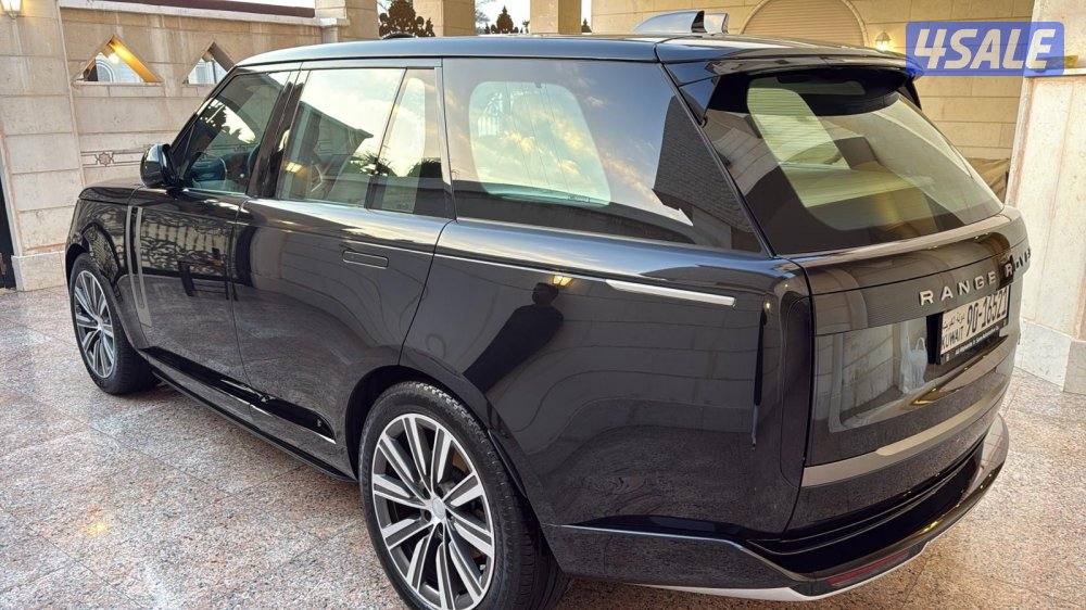 رنج روفر كلاسيك HSE موديل 2025 عداد 10 الف كيلو فقط تحت كفاله شرط فحص3