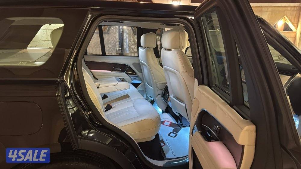 رنج روفر كلاسيك HSE موديل 2025 عداد 10 الف كيلو فقط تحت كفاله شرط فحص7