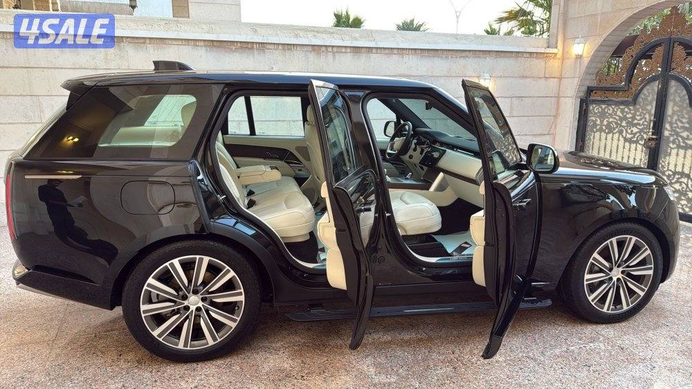 رنج روفر كلاسيك HSE موديل 2025 عداد 10 الف كيلو فقط تحت كفاله شرط فحص8