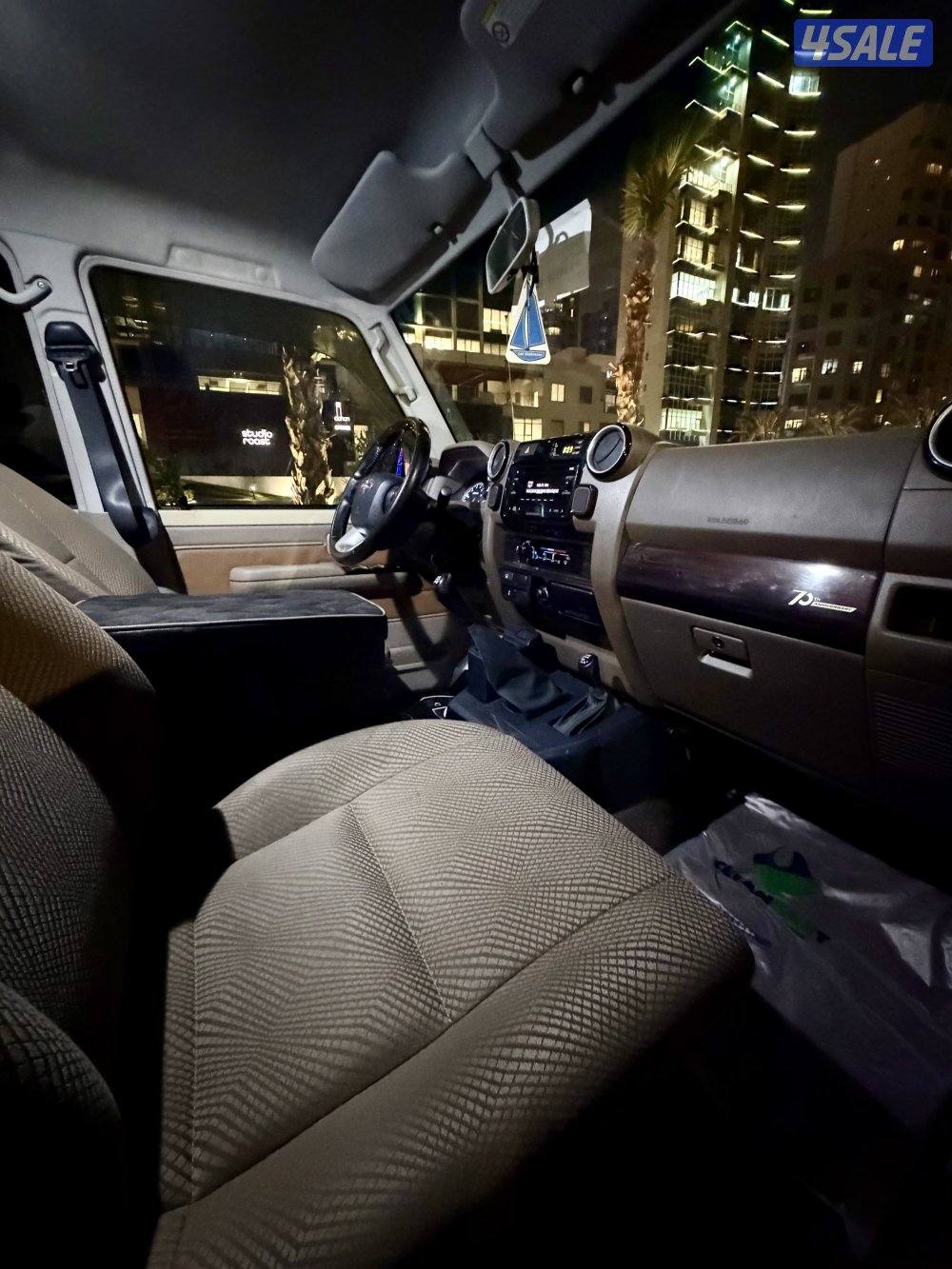 تويوتا لاندكروزر فئة ال 70 موديل 22 عداد 81 سيرفس منتظم بالوكاله7