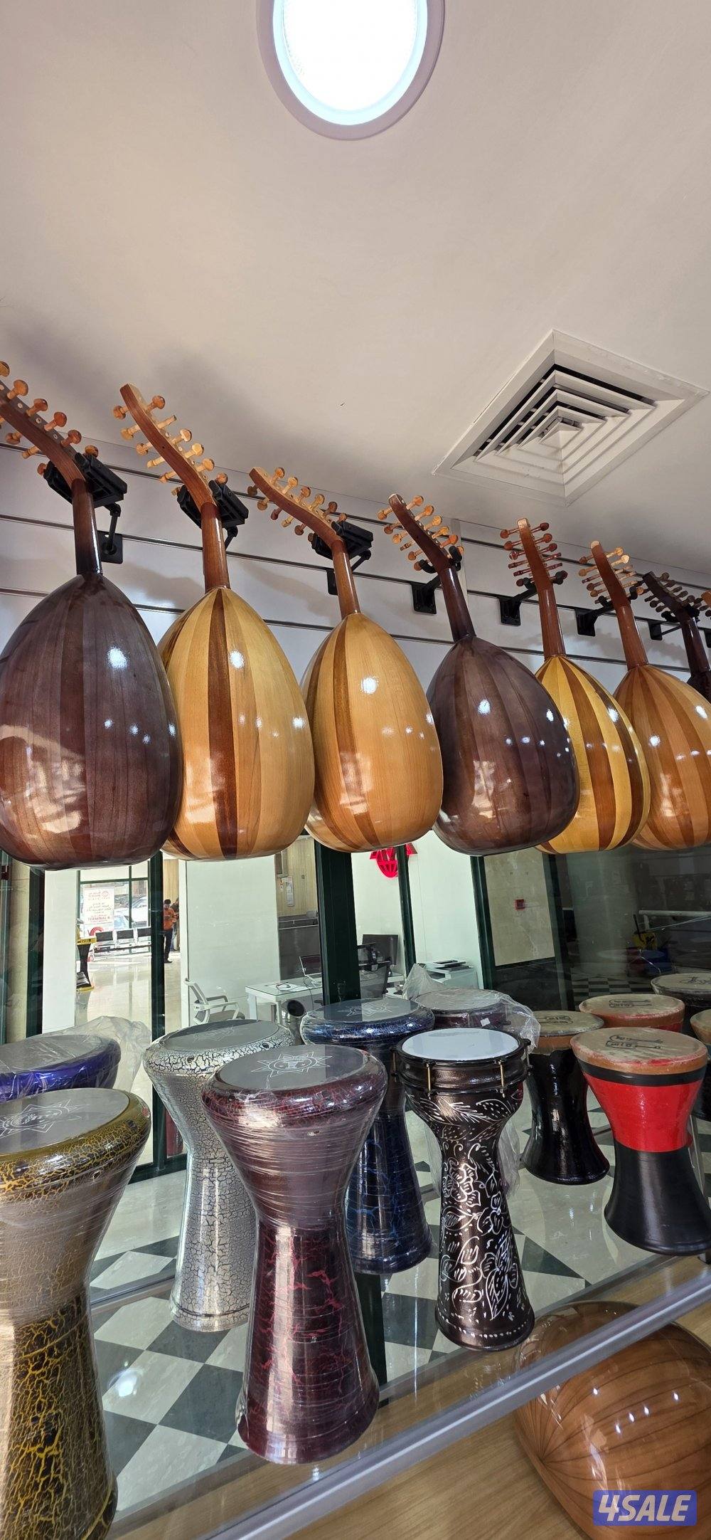 محل عود ومرواس حولي شارع بن خلدون مقابل ماكدونالدز بجوار المزيني15