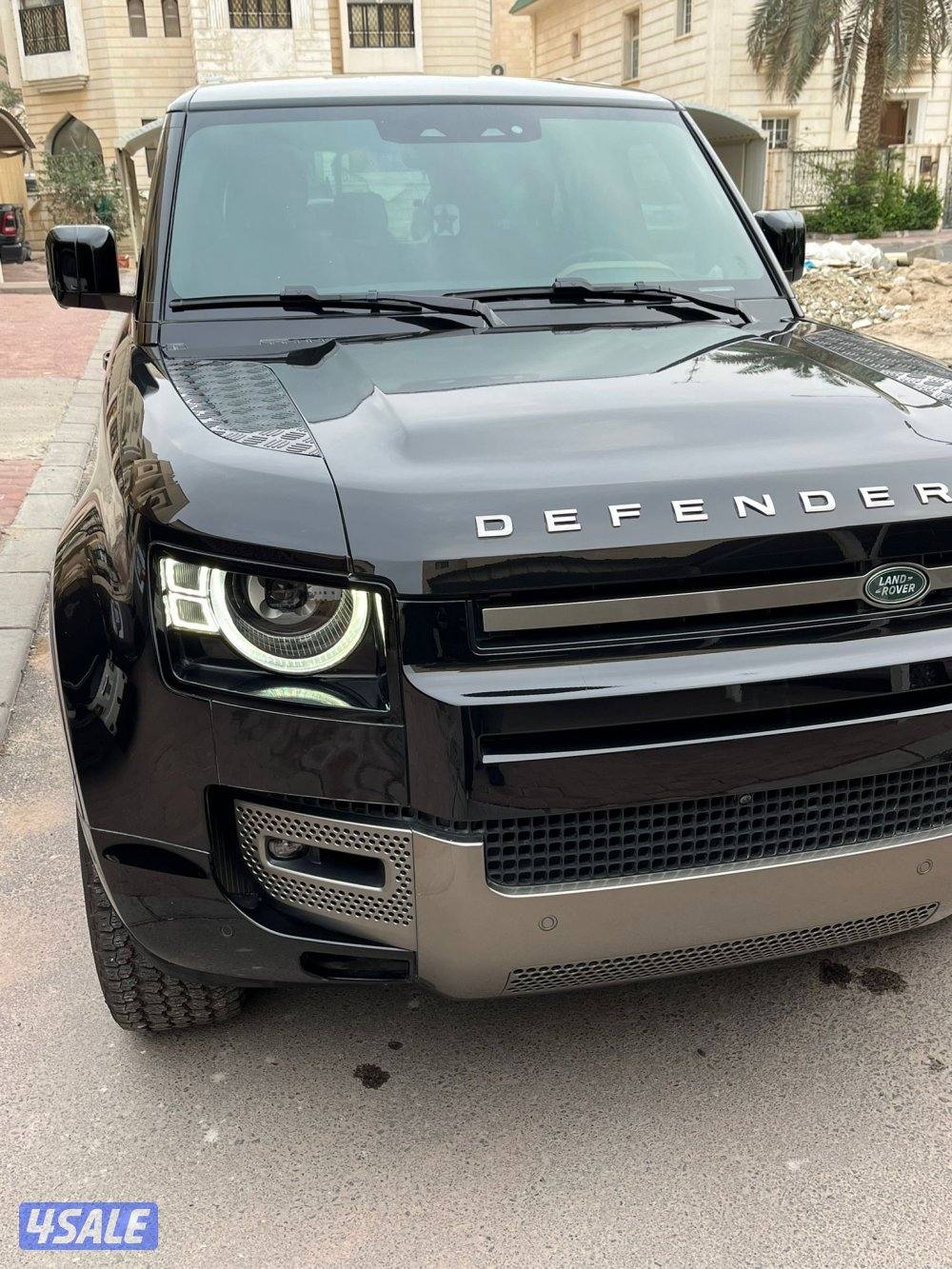 للبيع ديفندر 4 سلندر1