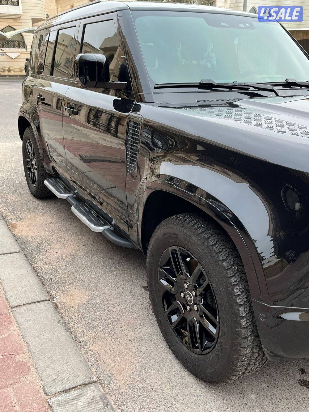 للبيع ديفندر 4 سلندر2