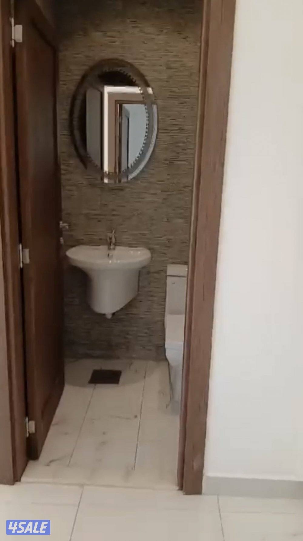 شقه للايجار بالجابريه غرفه وصاله7