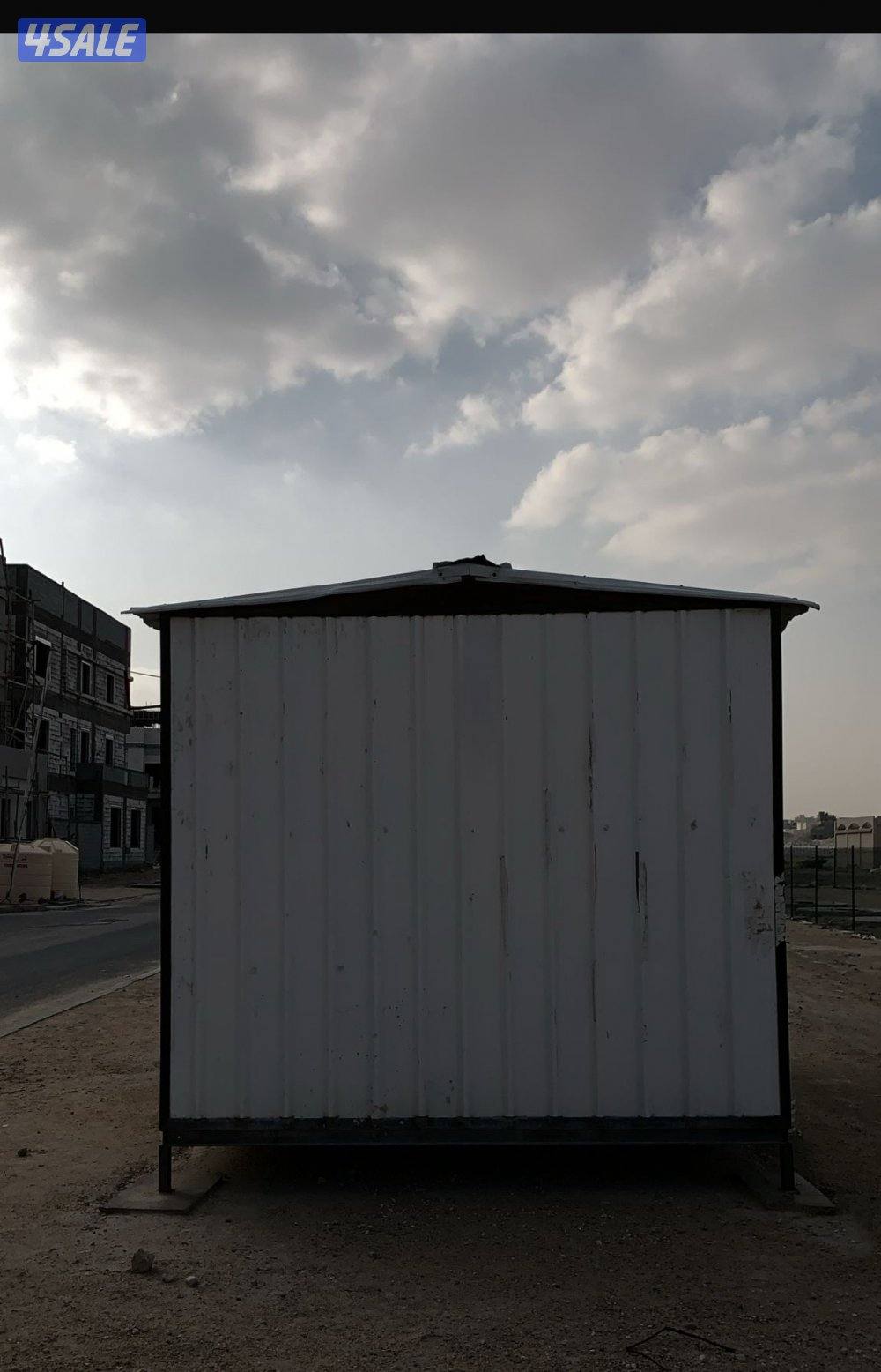 للبيع شاليه ٤*٤ بحاله جيده معاه مكيف وحده0