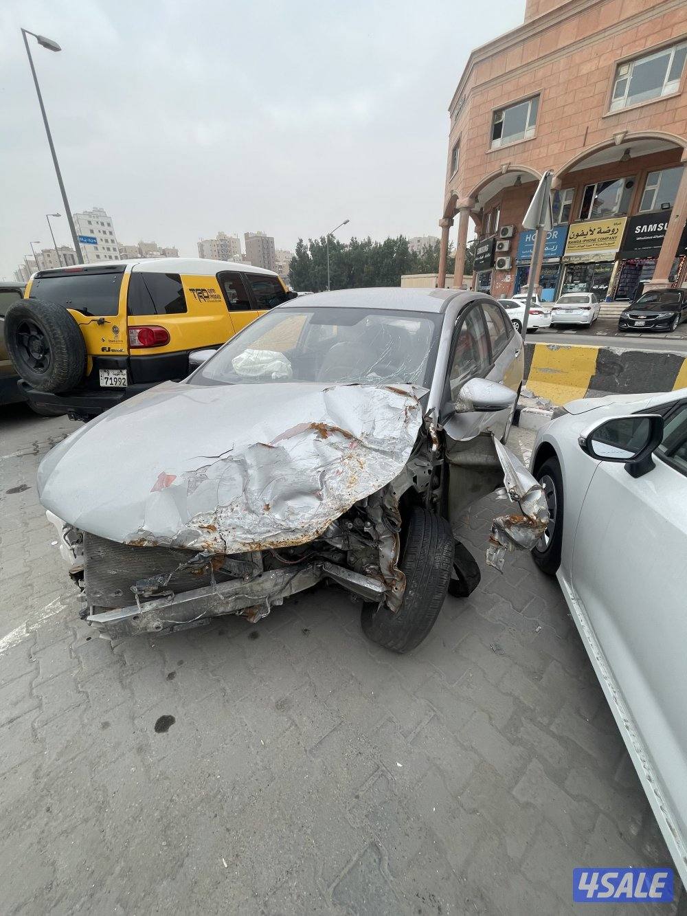 6 سيارات سكراب للبيع4