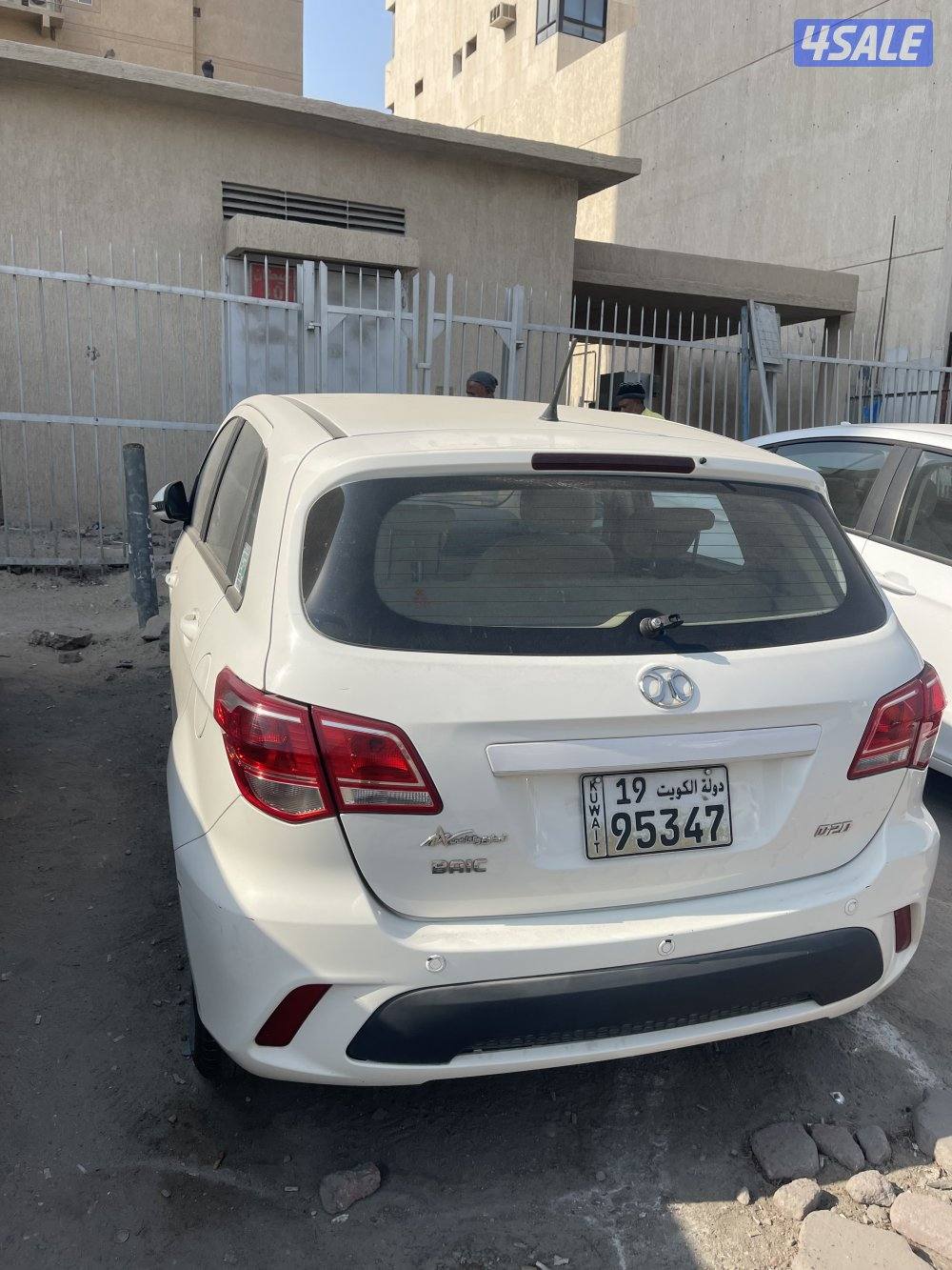 6 سيارات سكراب للبيع7