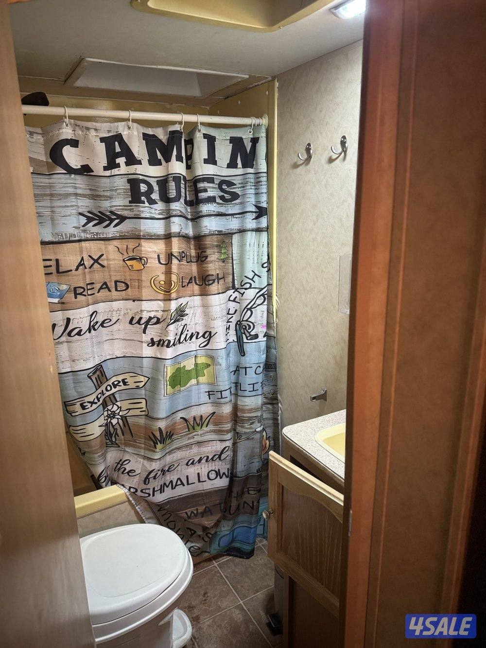 للبيع كرفان قلص امريكي3