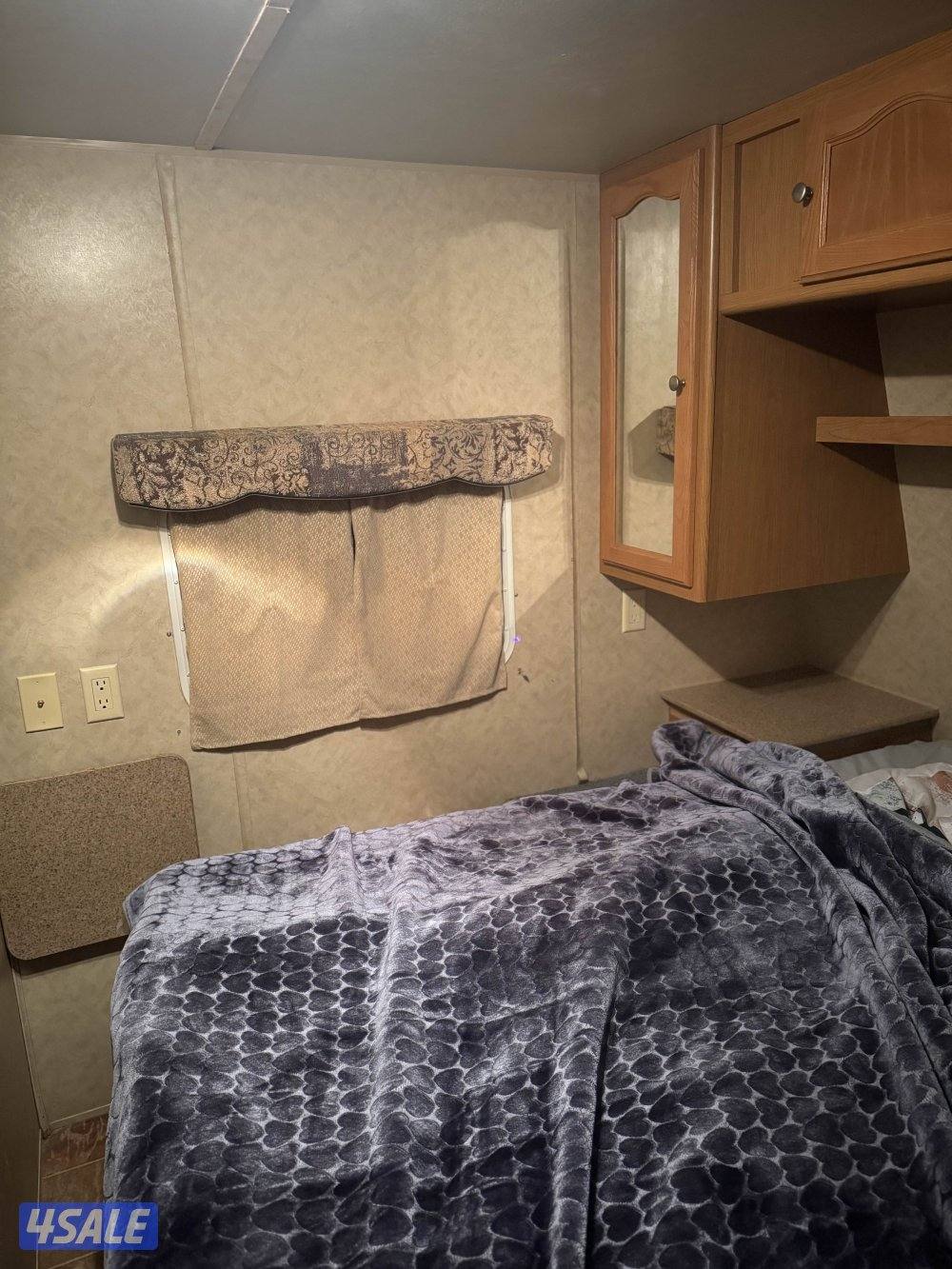 للبيع كرفان قلص امريكي7