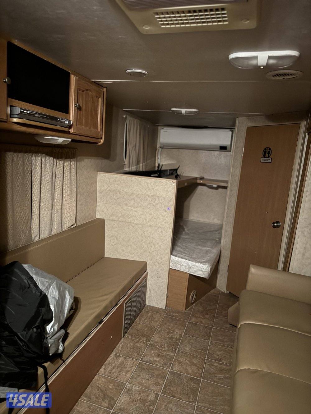 للبيع كرفان قلص امريكي6