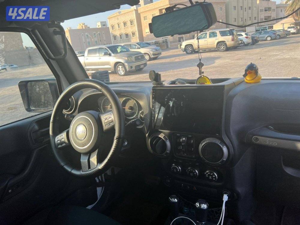 للبيع جيب رانجلر سبورت 2015  عداد 184,0005