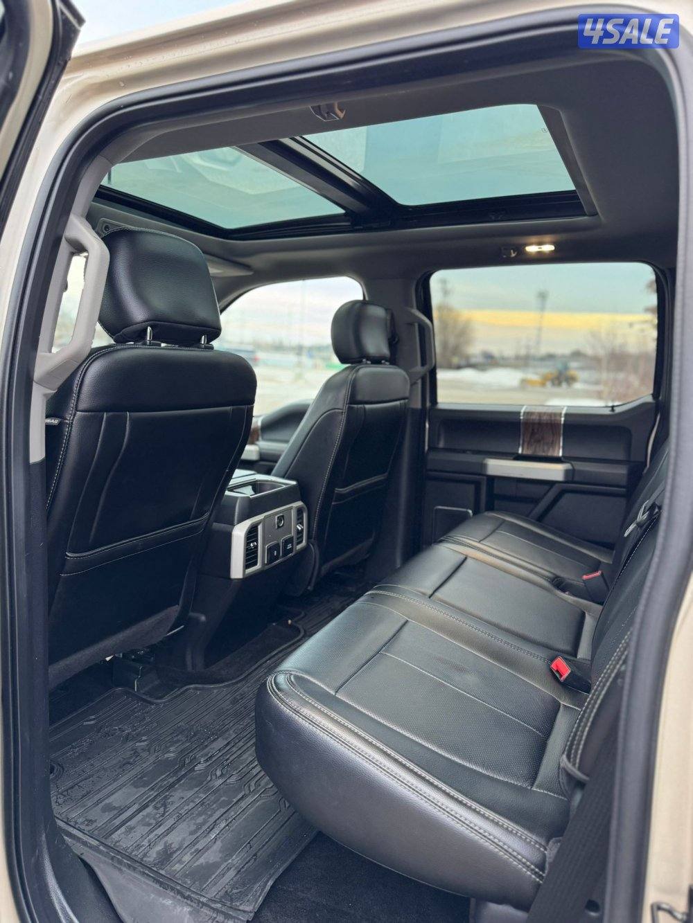 للبيع فورد لاريت3