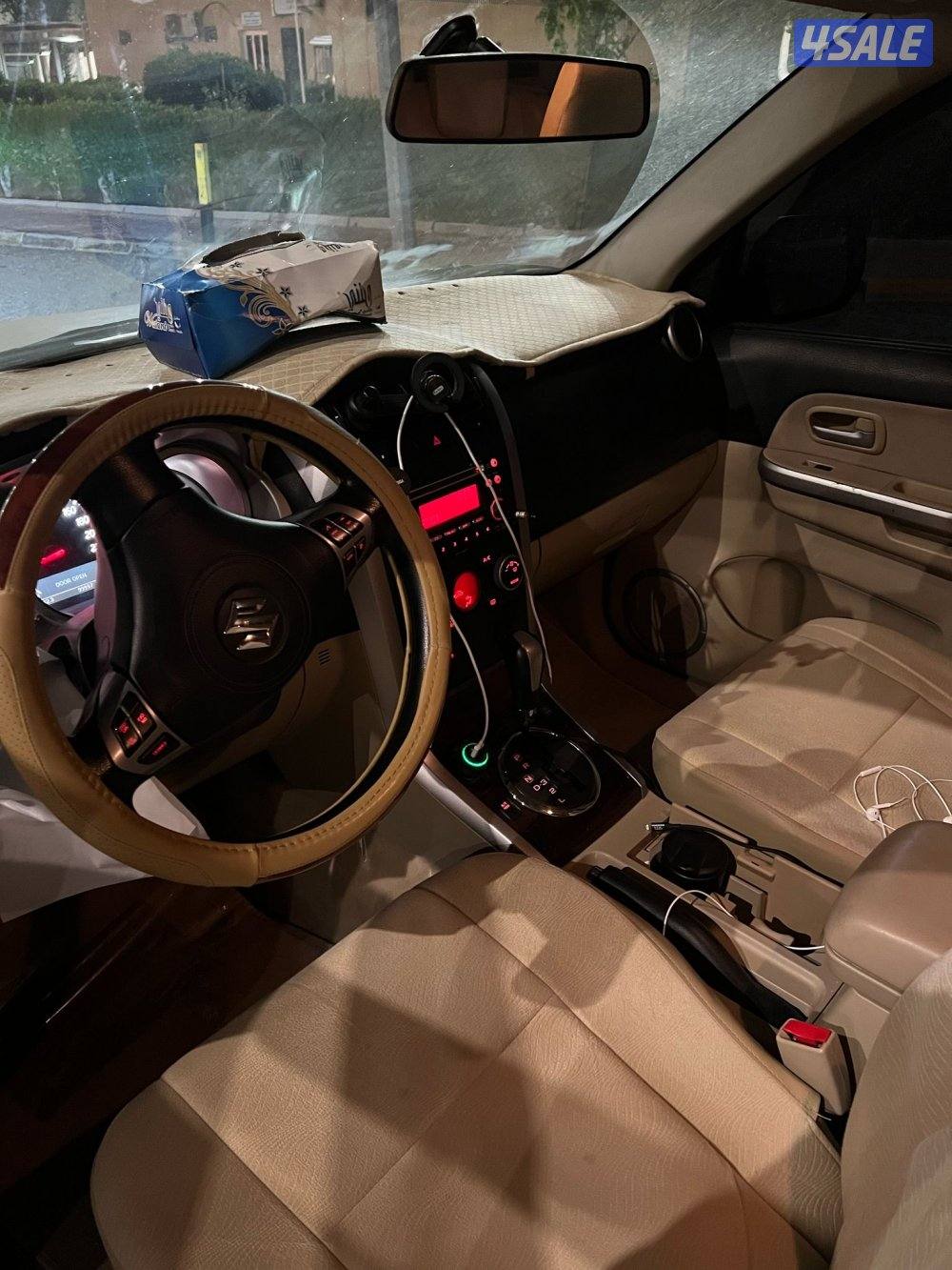 قرند فيتاره نضيف جدن شرط الفحص ماشي130المديل 20014لايتات زنن ملبس كامل4