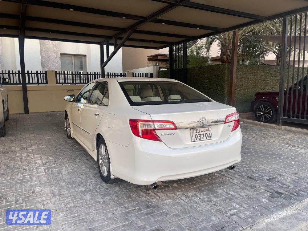 للبيع كامري صبغ الوكاله سنسر8