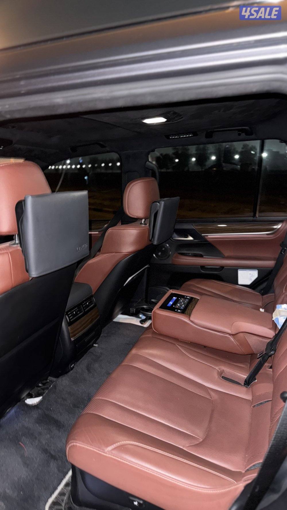 جيب لكزس سبورت ٢٠١٩ قمه بالنظافه3