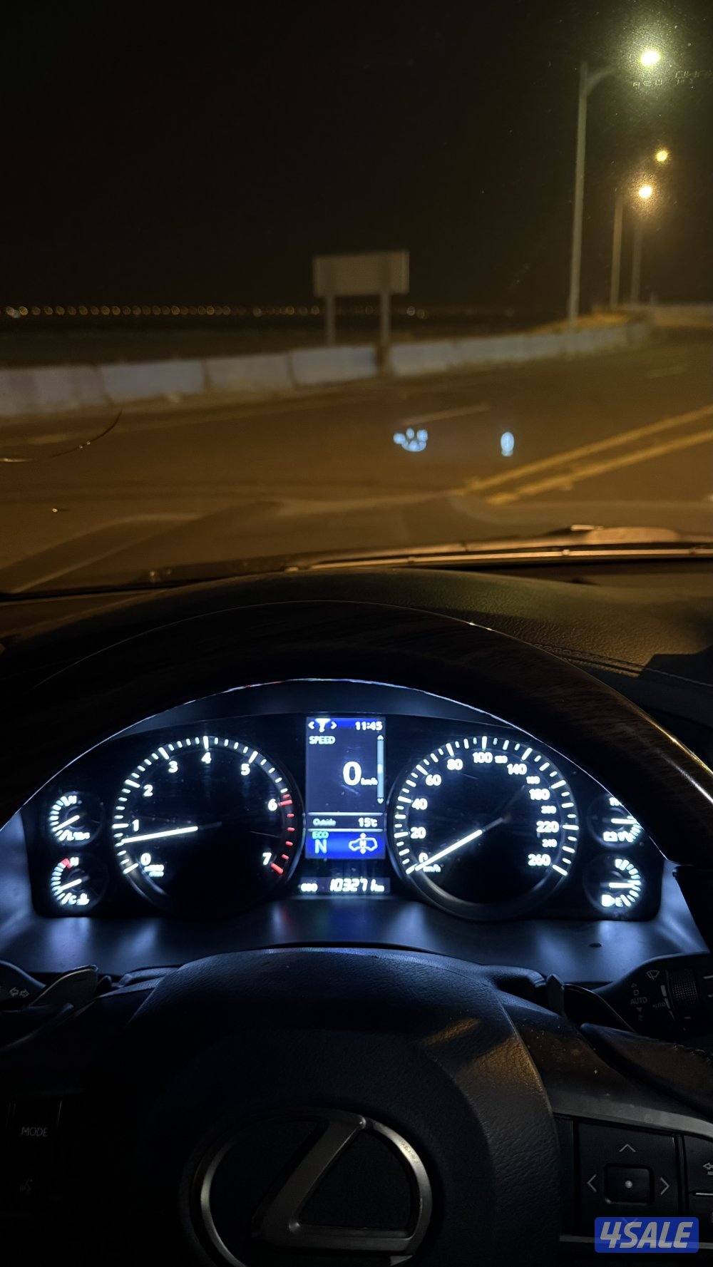 جيب لكزس سبورت ٢٠١٩ قمه بالنظافه5