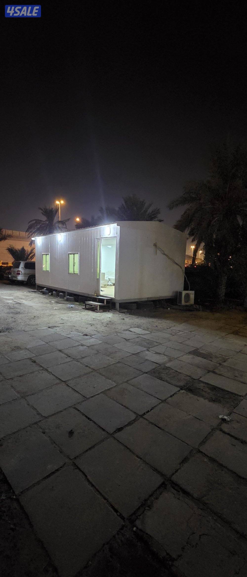 للبيع  ساندويش بانل ٨×٤ مع التكييف بحاله جيده1