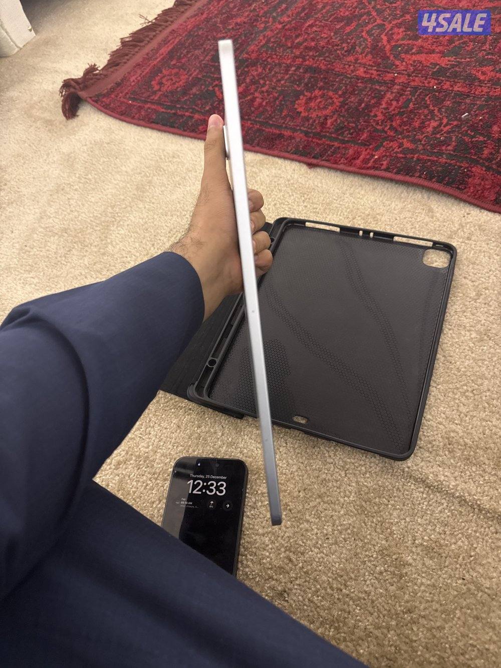 ايباد برو ٢٠٢٢ ١٢ انش2