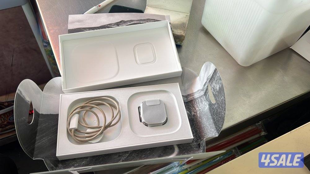 ساعه ابل الترا 28