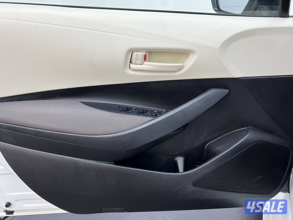 TOYOTA COROLLA 1.6L XLI STD OPTION10