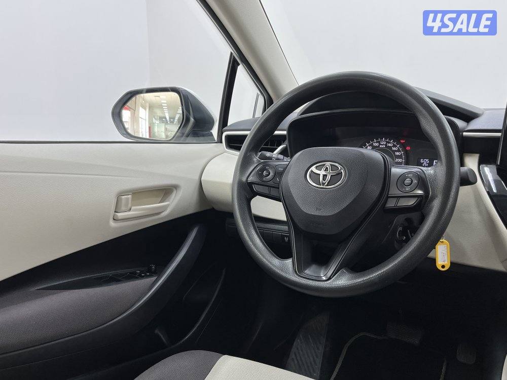 TOYOTA COROLLA 1.6L XLI STD OPTION12