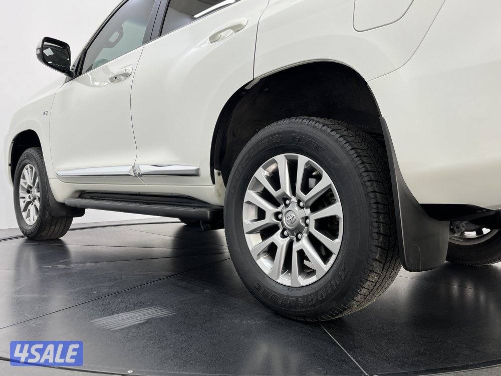 TOYOTA PRADO 6 CYL TXL MID OPTION8