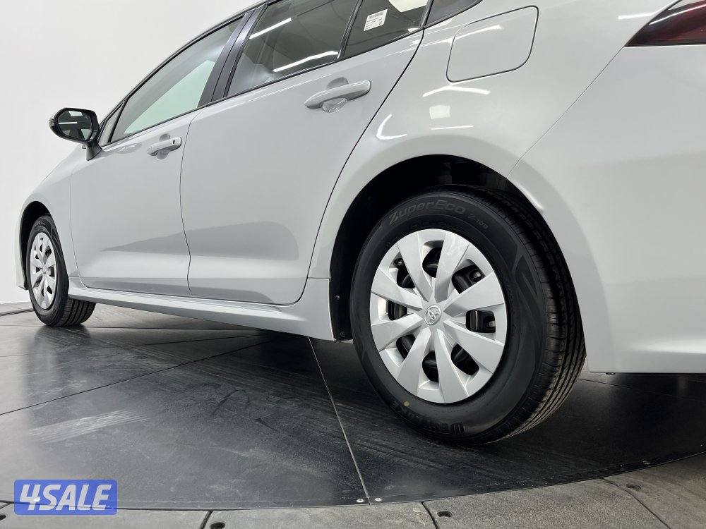 TOYOTA COROLLA 1.6L XLI STD OPTION9